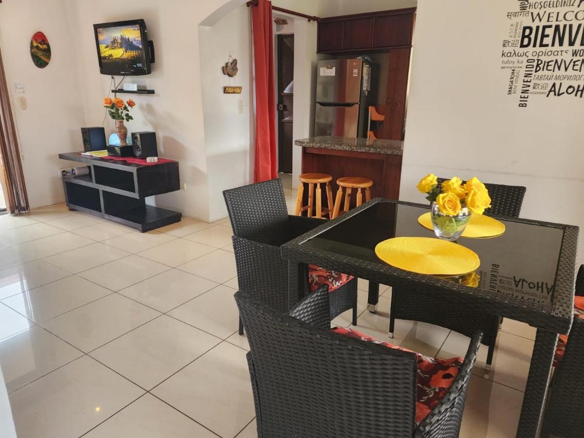 Elegant Villa In La Fortuna With Spacious Backyard Plus Very Private Pool & Parking Exteriér fotografie