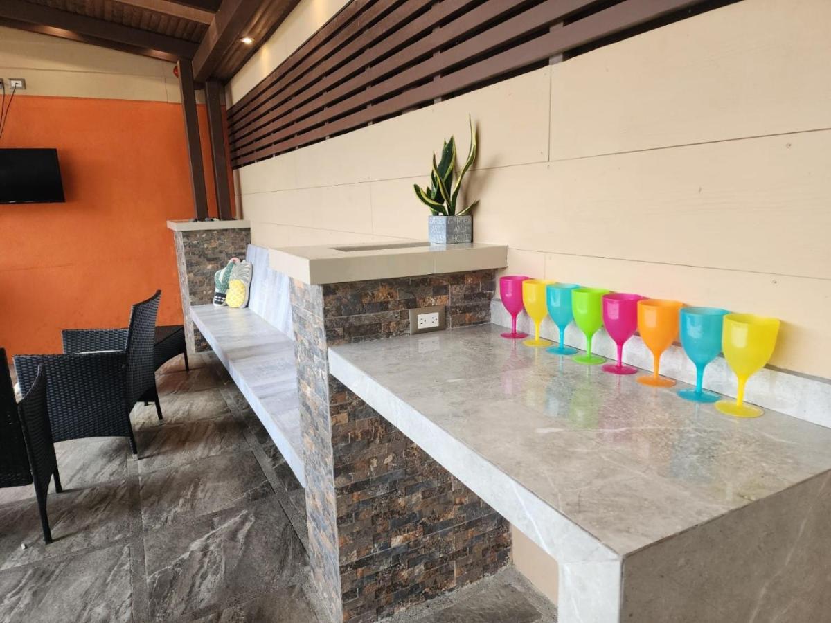 Elegant Villa In La Fortuna With Spacious Backyard Plus Very Private Pool & Parking Exteriér fotografie