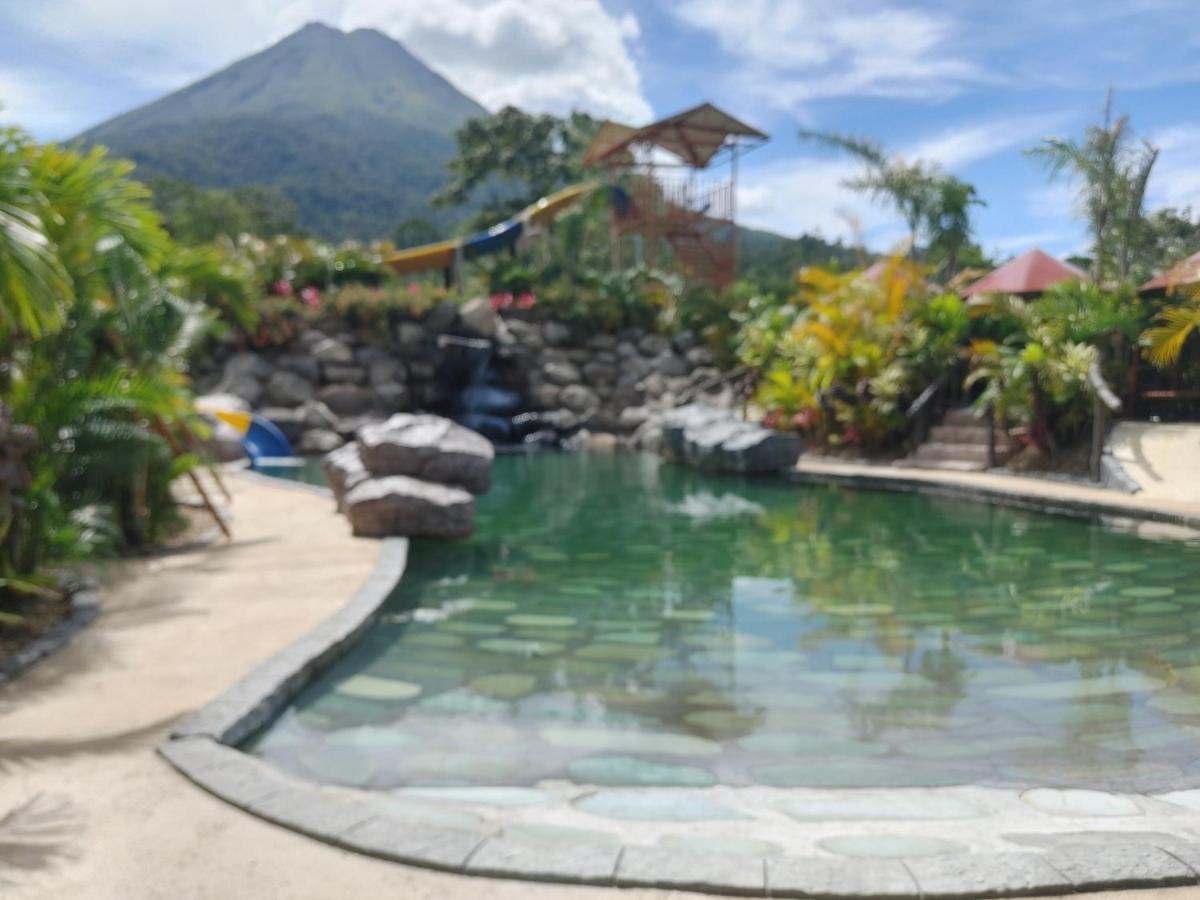 Elegant Villa In La Fortuna With Spacious Backyard Plus Very Private Pool & Parking Exteriér fotografie